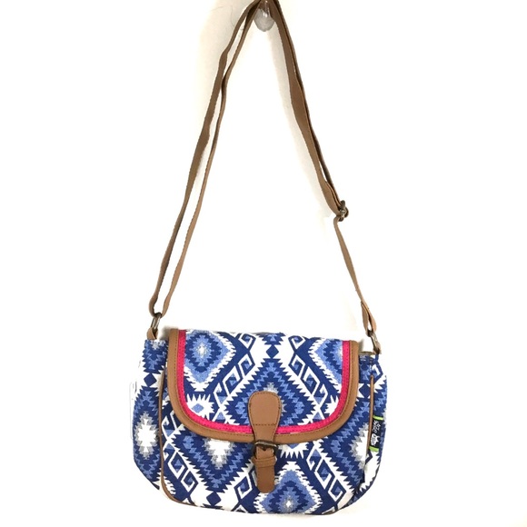 Kanvas katha bags Clearance